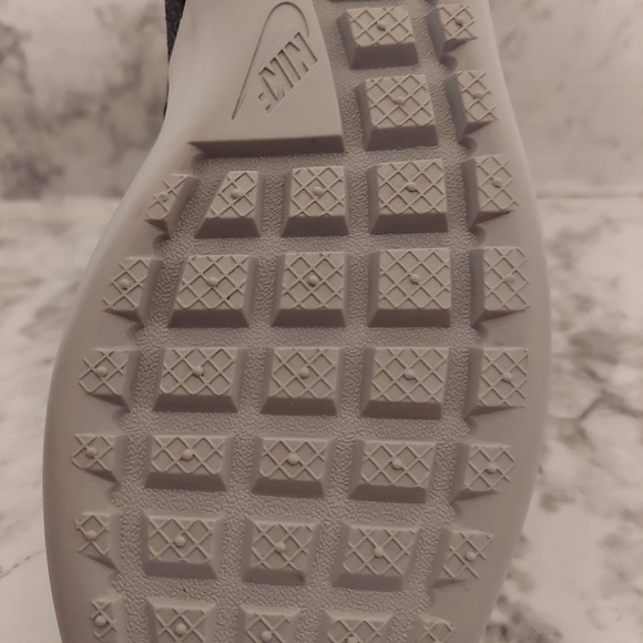 Pre-owned 2016 nike roshe two hi flyknit - Picture 10 of 12